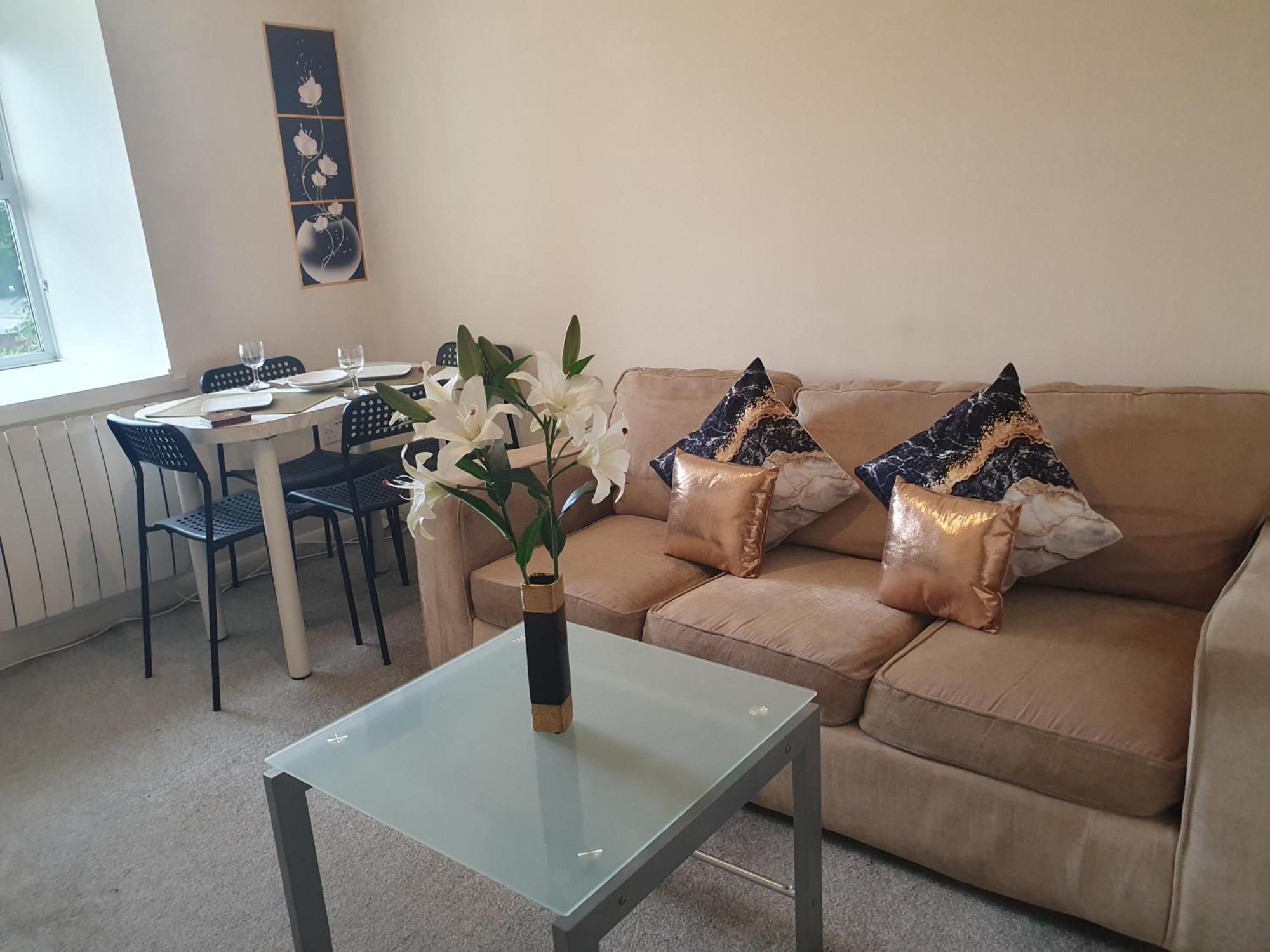 Lovely 1Bedrood Apartment Guildford Buitenkant foto