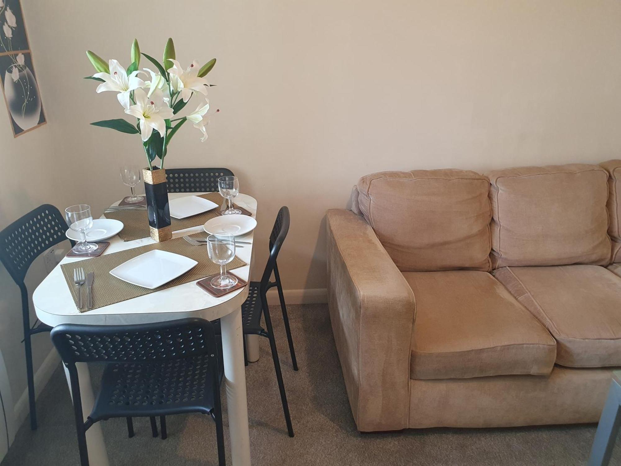 Lovely 1Bedrood Apartment Guildford Buitenkant foto
