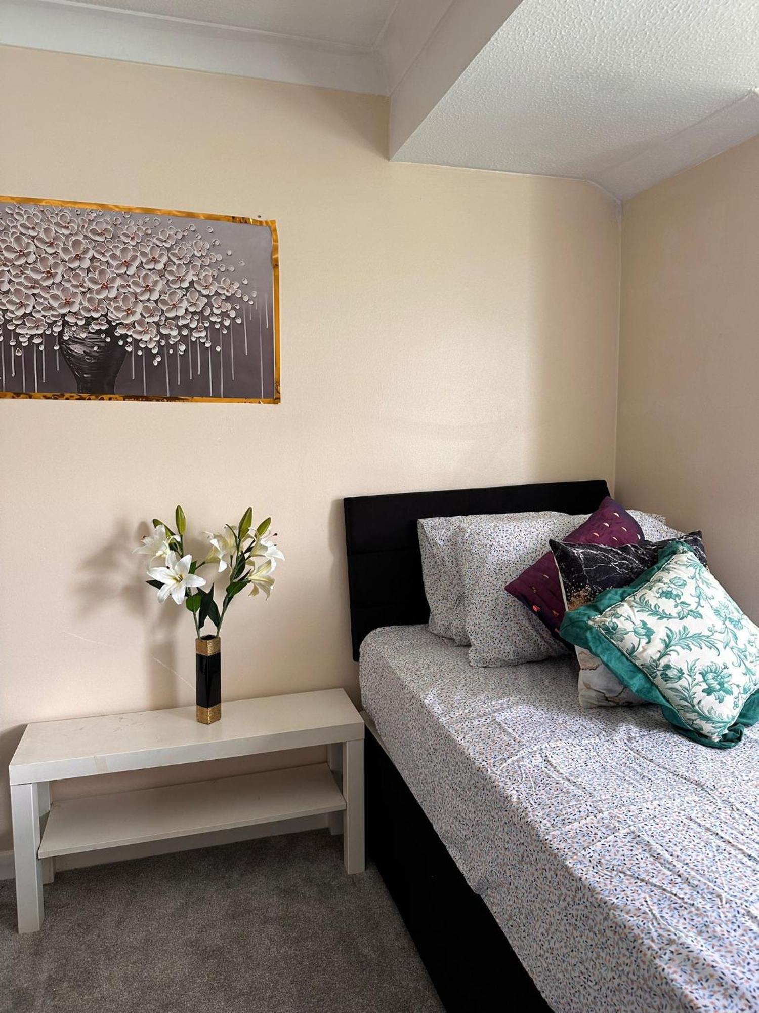 Lovely 1Bedrood Apartment Guildford Buitenkant foto